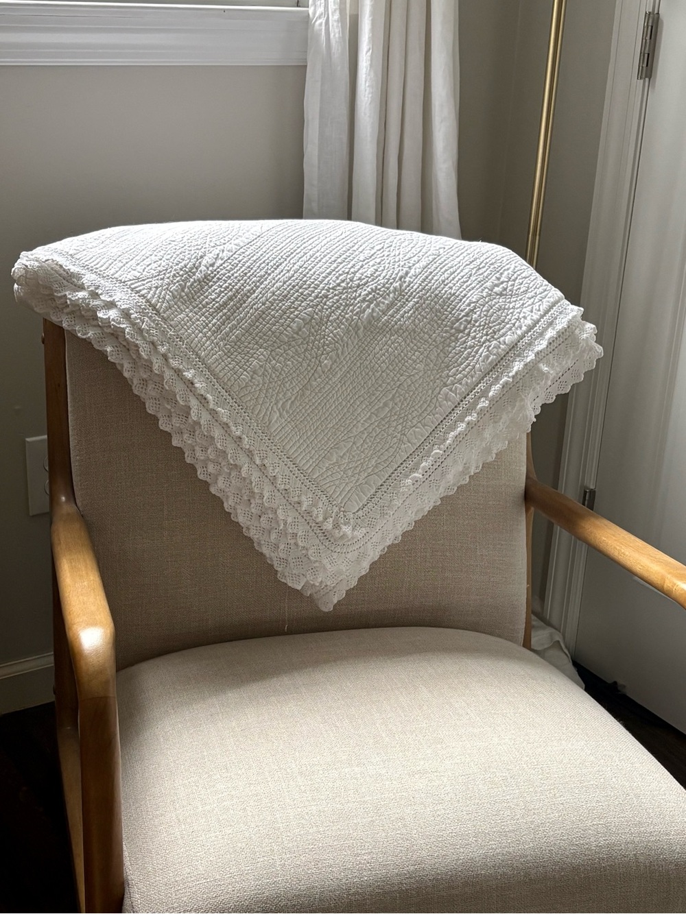Ralph Lauren White Quilted Lace-Trim Coverlet